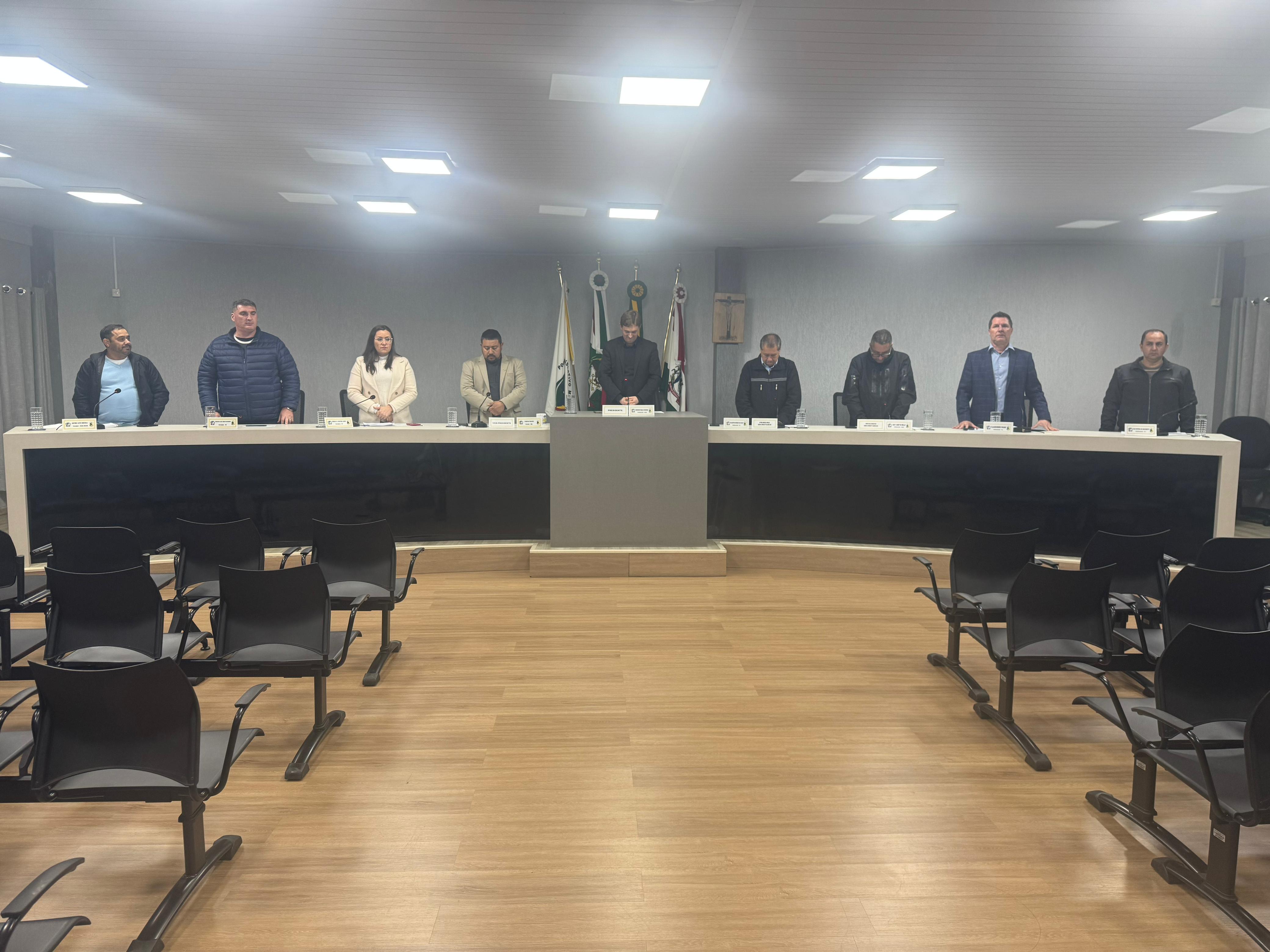 Na 28ª Sessão Ordinária Do Dia 25 De Agosto Do Corrente Foram Apresentadas, Discutidas E Votadas Às Seguintes Proposições  Projetos De Lei Apresentados