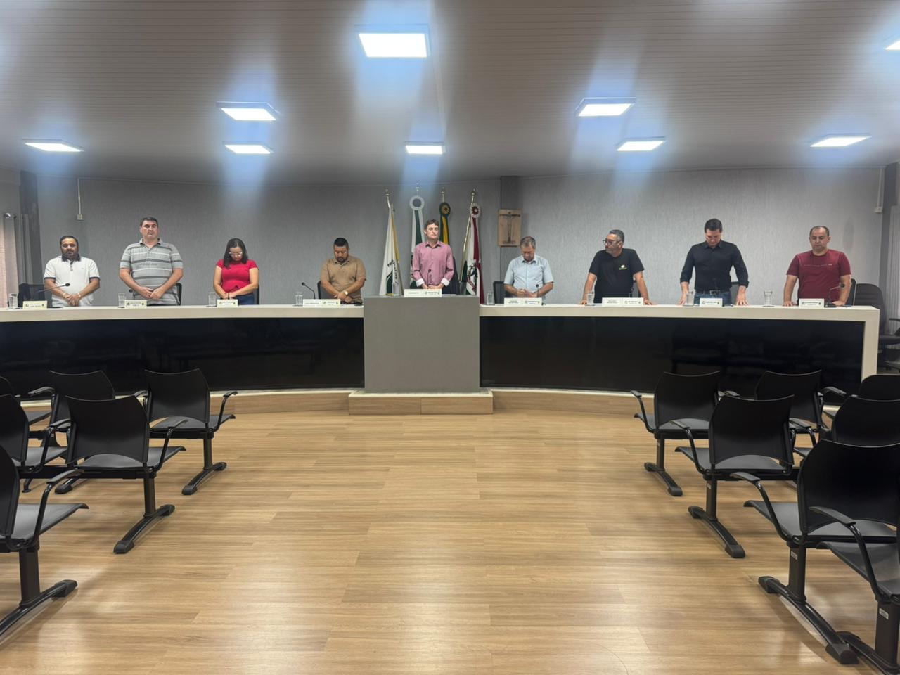 Na 40ª Sessão Ordinária Do Dia 24 De Novembro Do Corrente Foram Apresentadas, Discutidas E Votadas Às Seguintes Proposições