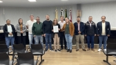 Câmara presta homenagem a Sadi Fischer; familiares receberam moção de pesar