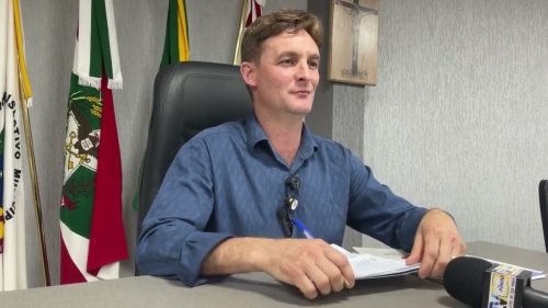 Câmara aprova 10 projetos e destaca investimento em moradias populares